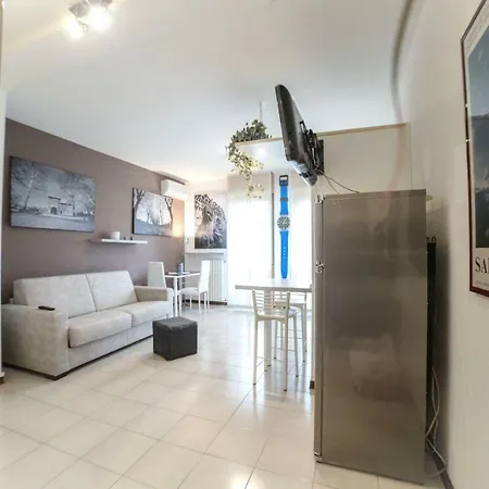 Apartment Little *